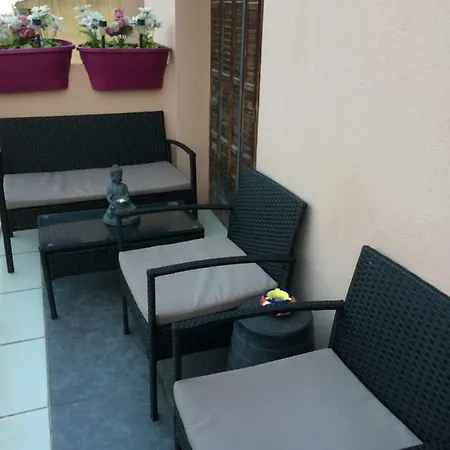 Moderne Borrigo Apartment *